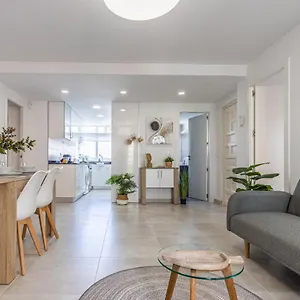 https://boooom-apartment-with-swimming-pool.catalonia-hotels.com